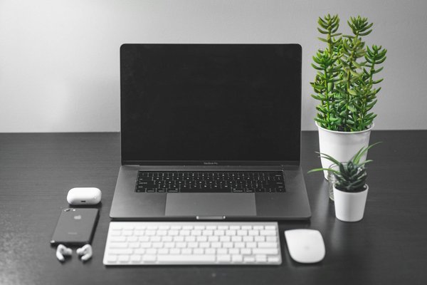 Top 5 claviers mécaniques 65 noirs alliant performance et style